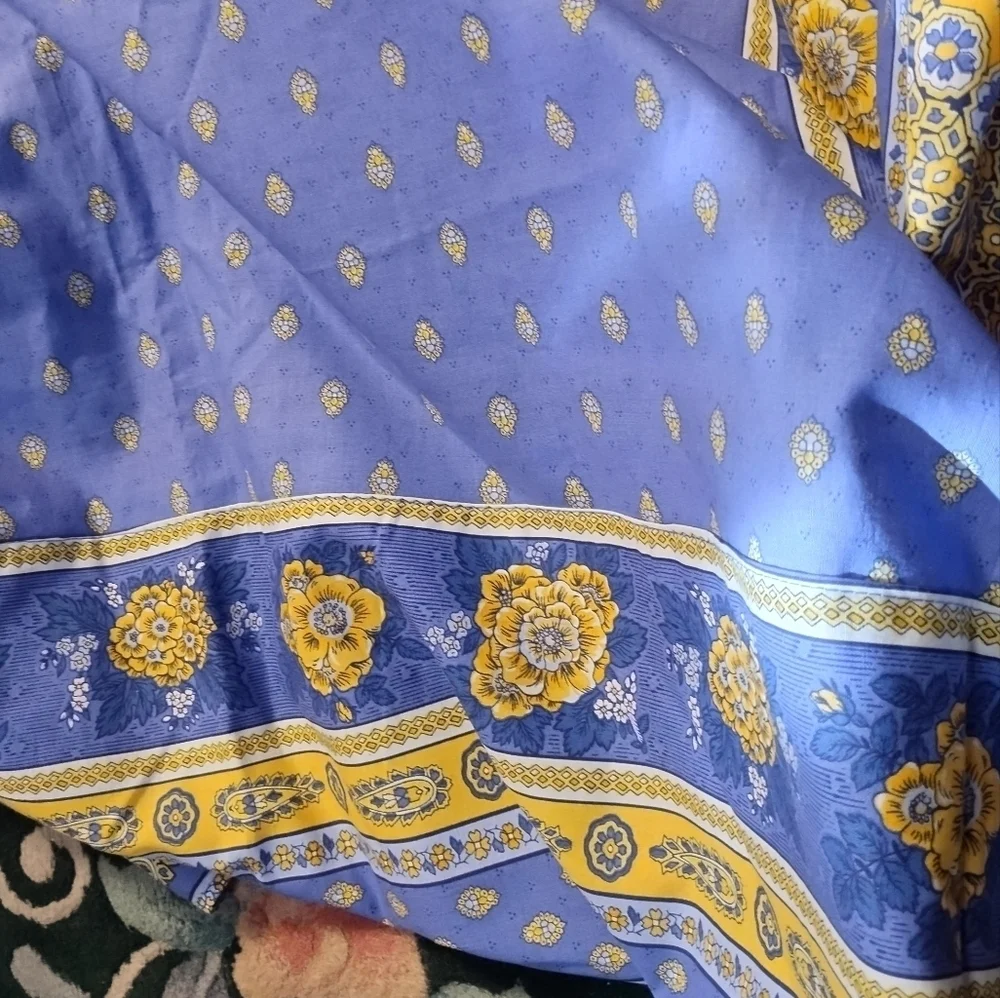 NWT Marat D' Avignon Blue and Yellow Floral Tablecloth